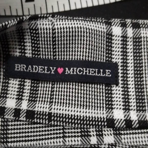 Little skirt - Picture 2 of 3